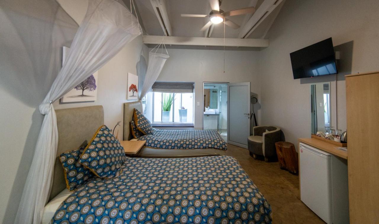 Vondelhof Guesthouse Windhoek Esterno foto