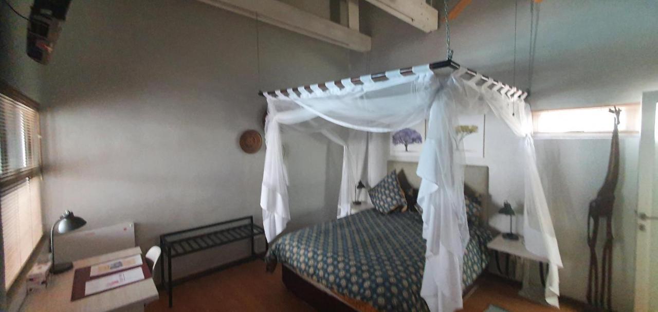 Vondelhof Guesthouse Windhoek Esterno foto